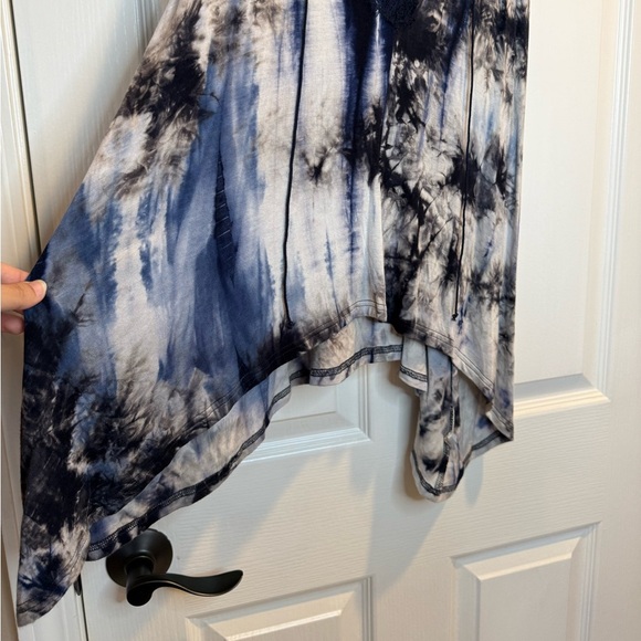 Tie Dye Sleeveless Asymmetrical Hem Tunic Top Lace Detail Size M - Picture 3 of 5